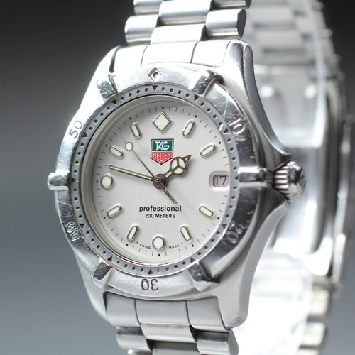 Presque comme neuve montre - comme, neuve]