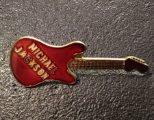 Pin's Musique Guitare électrique rouge Michael Jackson vintage année 80 (769)