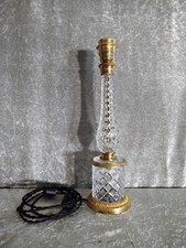 Pied de lampe en bronze et
