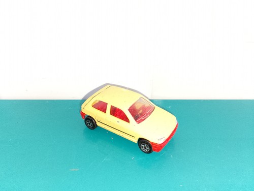2607261 voiture majorette - voiture,