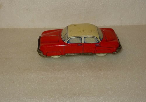 Ancienne voiture tôle - ancienne, a