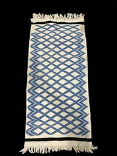 Tapis Berbère noué à la main en Laine Mouton design géométrique bleu 165x75 cm