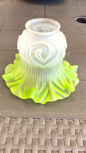 Tulipe opaline verte - opaline, lampe