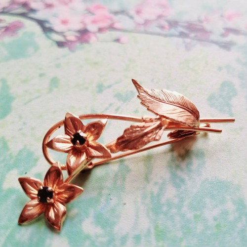 Fine broche florale plaqué - florale, or
