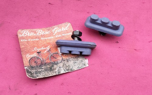 Nos neuf brake pads bmx - 2x, old