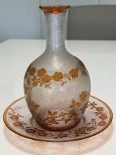 Carafe et assiette en cristal de Baccarat modèle églantier orange