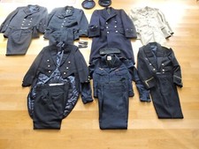 Gros lot d'uniformes/tenues d'un Médecin Général de l'Armée de l'Air