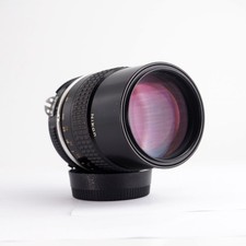 Nikon Nikkor 135 mm f/2.8 Ai lens