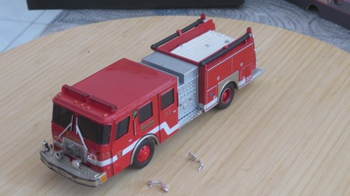 Miniature pompiers boston - miniature,