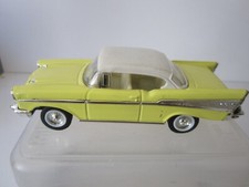 1/43 ROAD SIGNATURE VOITURE