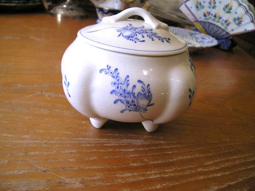 Bonbonniere manufacture - ,