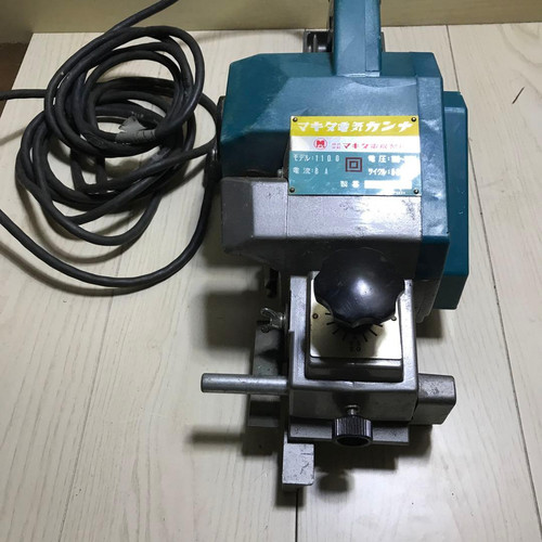 Makita raboteuse 1100 82mm - 1100,