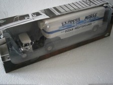 CAMION SEMI REMORQUE D'EXCEPTION BERNARD 150 MB IXO ALTAYA 1/43