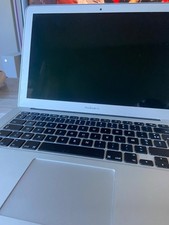 Apple MacBook Air 13,3" (Intel Core i5 5ème Génération, 1,6GHz, 128 Go SSD, 4 Go