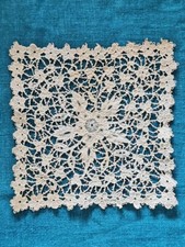 Ancien napperon en dentelle