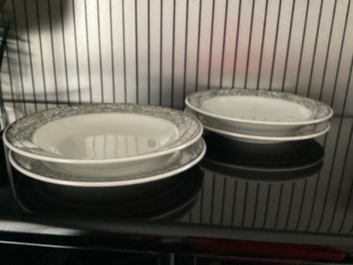 Lot assiettes plates et - 12,