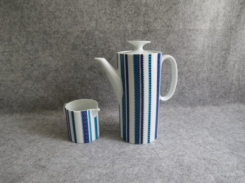 Cafetière avec crémier - avec,