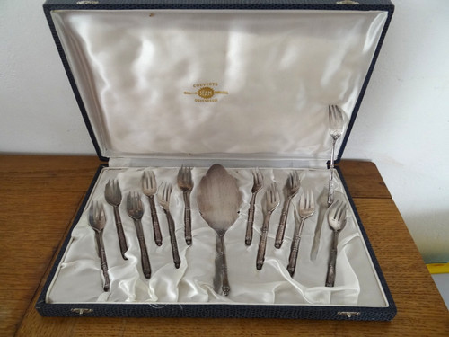 Beau service gâteaux - à,