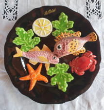 Vallauris, Assiette Trompe l’œil « Rascasse, poisson, crabe, étoile de mer »