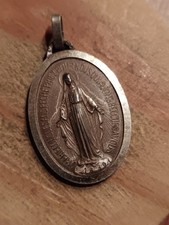 Médaille Religieuse Ancienne