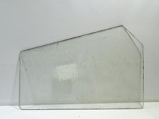 Vitre avant gauche CASE 580F