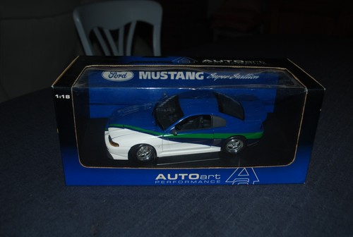 Autoart ford mustang - autoart,