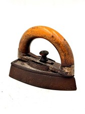 RARE Ancien fer à repasser