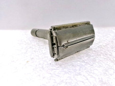 Ancien petit rasoir à main