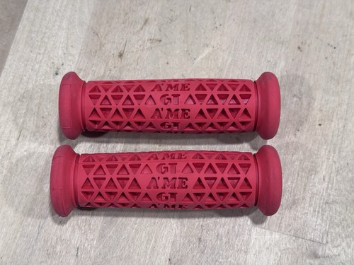 Oldschool grips red - a’me,