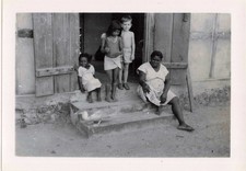 ANCIENNE PHOTO GUYANE ~1950 REGION DE L'OYAPOCK NOURRICE ET DES ENFANTS