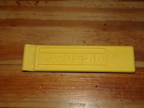 Démonte pneu michelin - démonte, jaune
