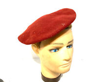 Ancien Béret Rouge Militaire Français Parachutiste année à identifier