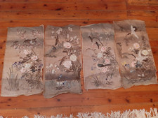 4 BEAUX PANNEAUX DE TISSU OU