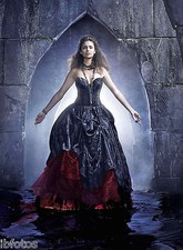PHOTO THE VAMPIRE DIARIES- NINA DOBREV