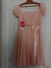 robe courte de cérémonie