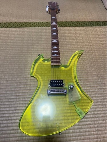 Guitare électrique acrylique