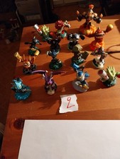 Lot 15 Figurines Skylanders
