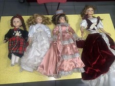 LOT DE QUATRE POUPEES TËTE PORCELAINE pour collection