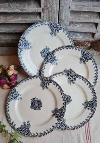 Anciennes assiettes plates - anciennes,
