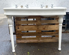 lavabo double de salle de bains art déco à colonne emmaillé . XX siècle .