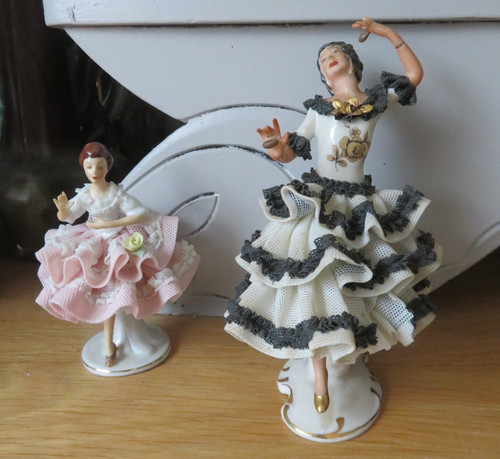Statuette figurine - statuette,