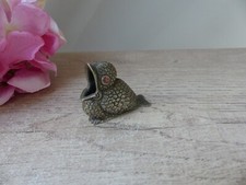 Cendrier miniature en laiton oiseau yeux rouges vintage