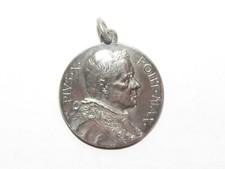 07J34 Antique Medal Religious