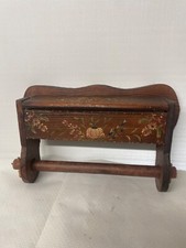 Ancien jolie support murale à essuie tout et à papier  aluminium en bois peints