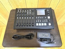 Table de mixage AV tout-en-un Roland VR-4HD 6 entrées 4 canaux HD