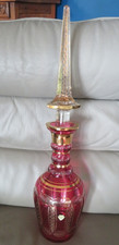 ancien très grand flacon rouge et or en cristal de bohème  67.5 cm de haut