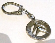 Ancien porte clé métal