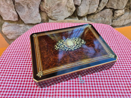 Boite coffret box jeux - boite,