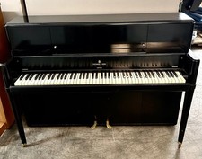 Steinway 100 upright consel - 100,