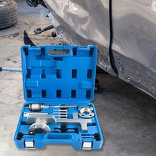 Outil de démontage et de